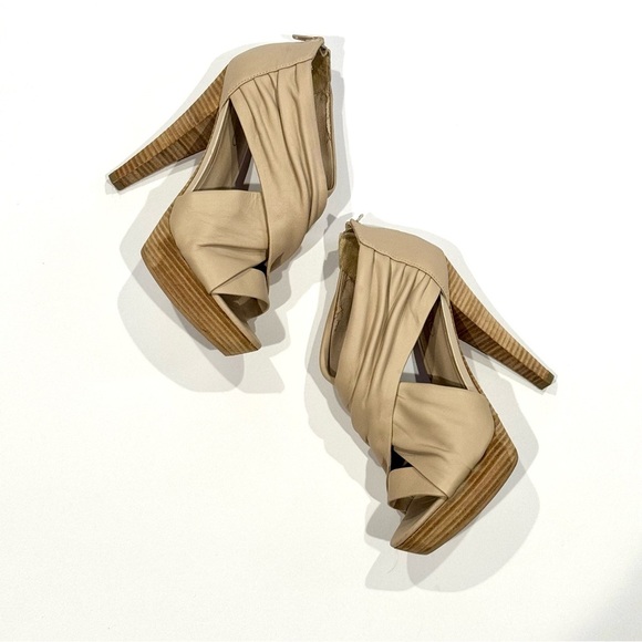 Aldo beige strappy open toe heels ❤️ - Picture 2 of 6